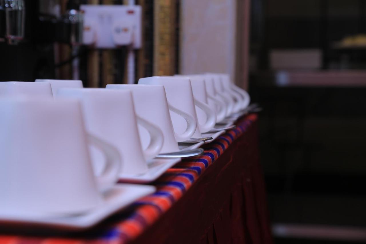 Tiffany Diamond Hotels Ltd - Makunganya Dar-es-Salaam Eksteriør bilde