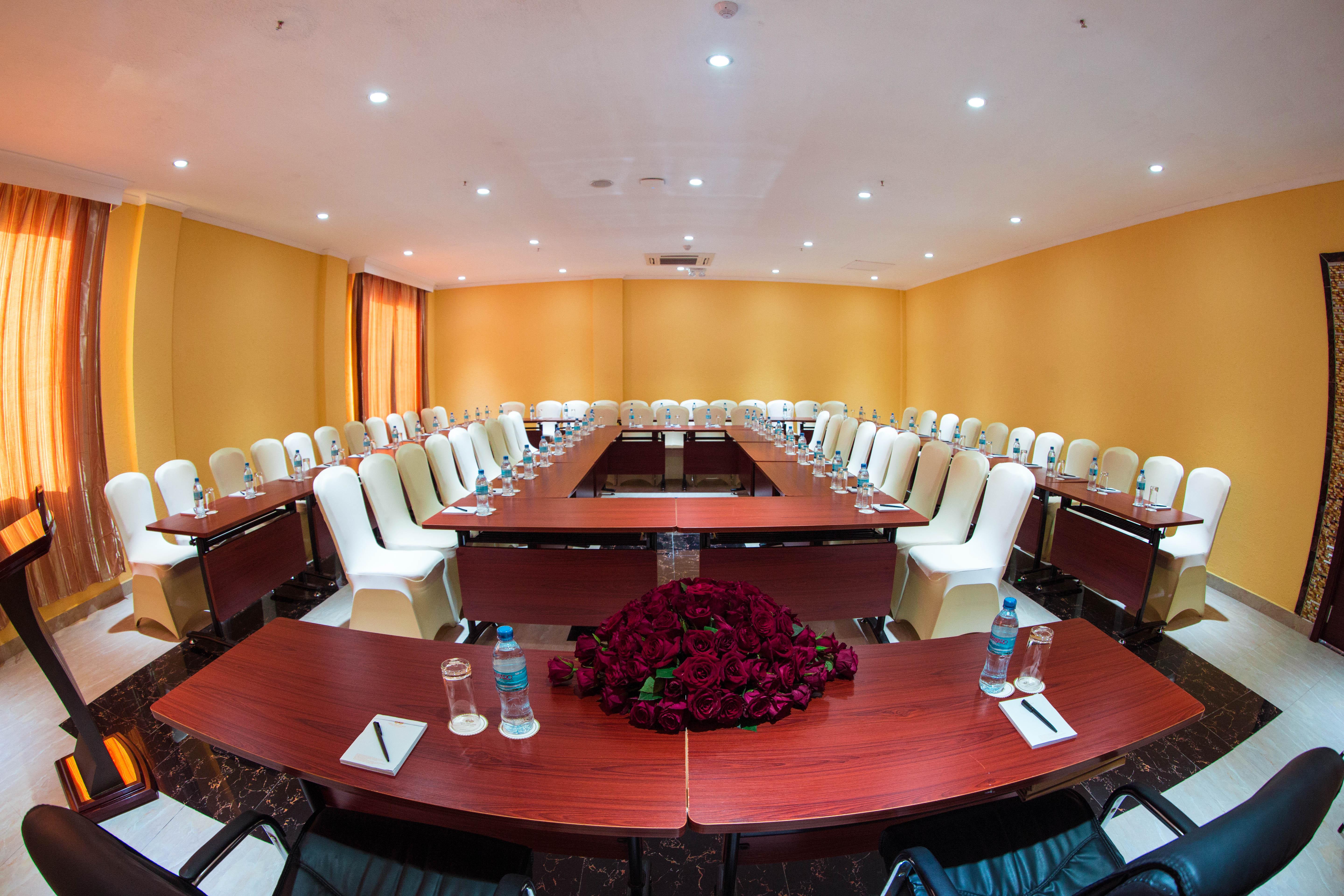 Tiffany Diamond Hotels Ltd - Makunganya Dar-es-Salaam Eksteriør bilde