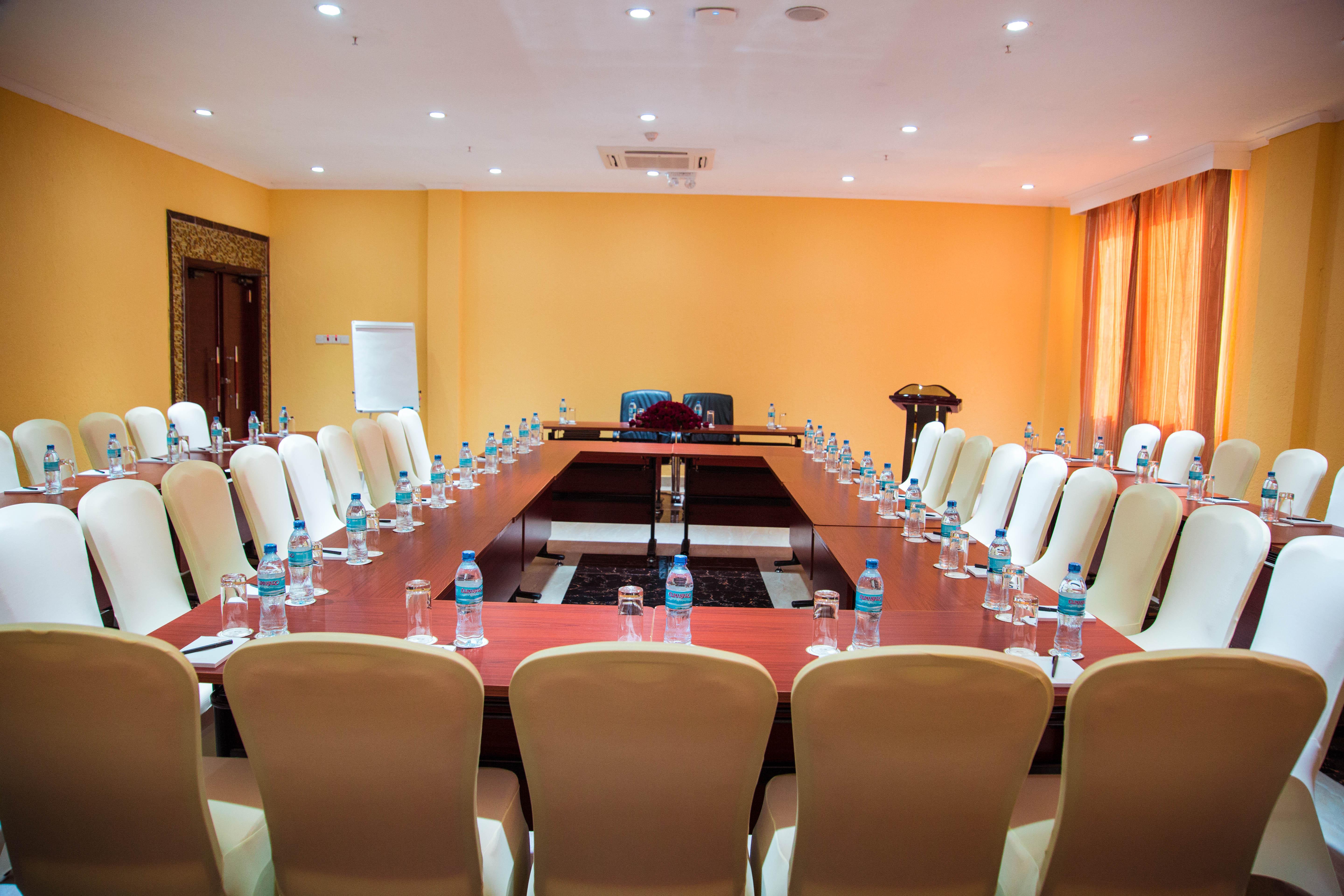 Tiffany Diamond Hotels Ltd - Makunganya Dar-es-Salaam Eksteriør bilde