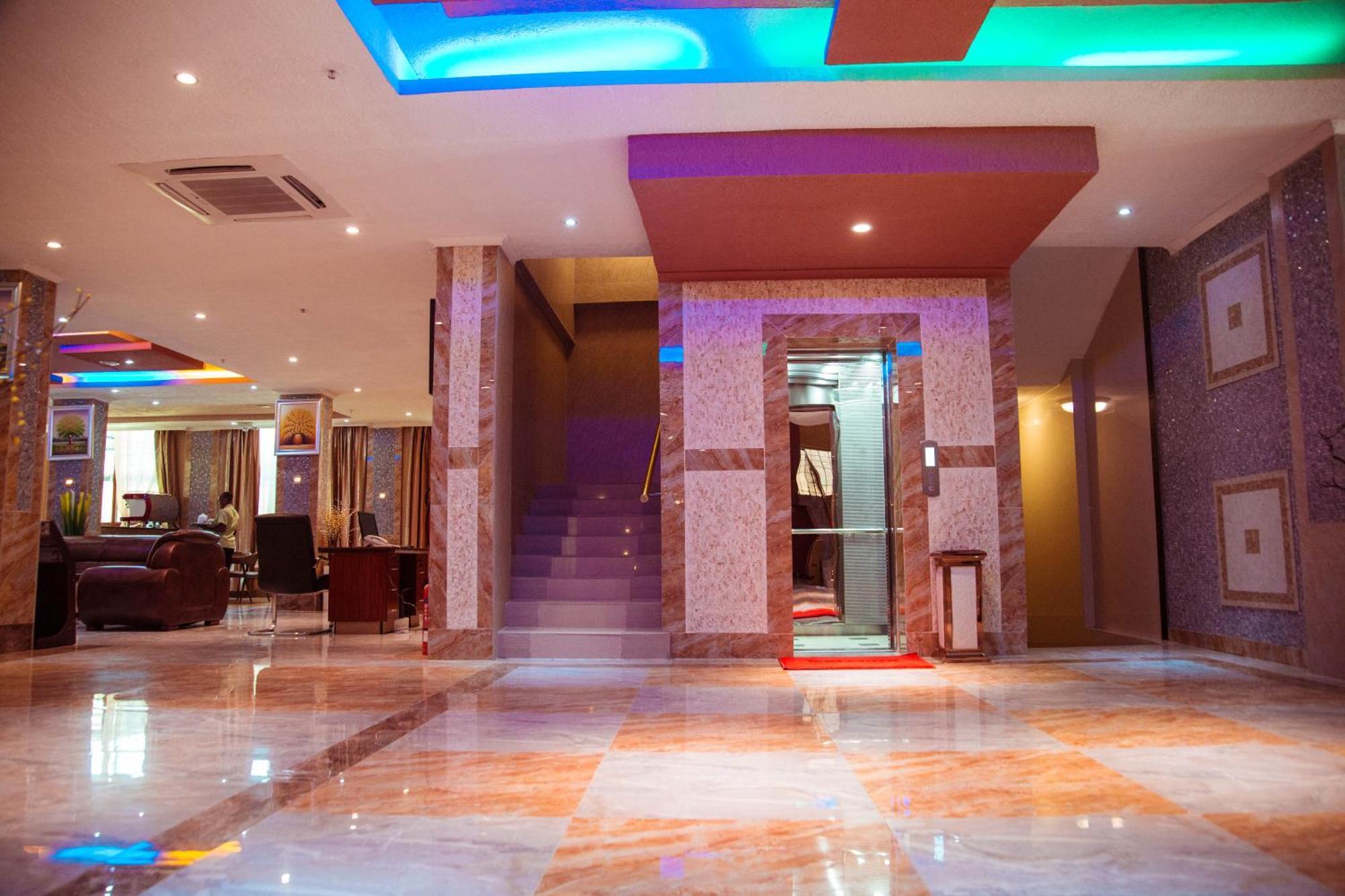 Tiffany Diamond Hotels Ltd - Makunganya Dar-es-Salaam Eksteriør bilde