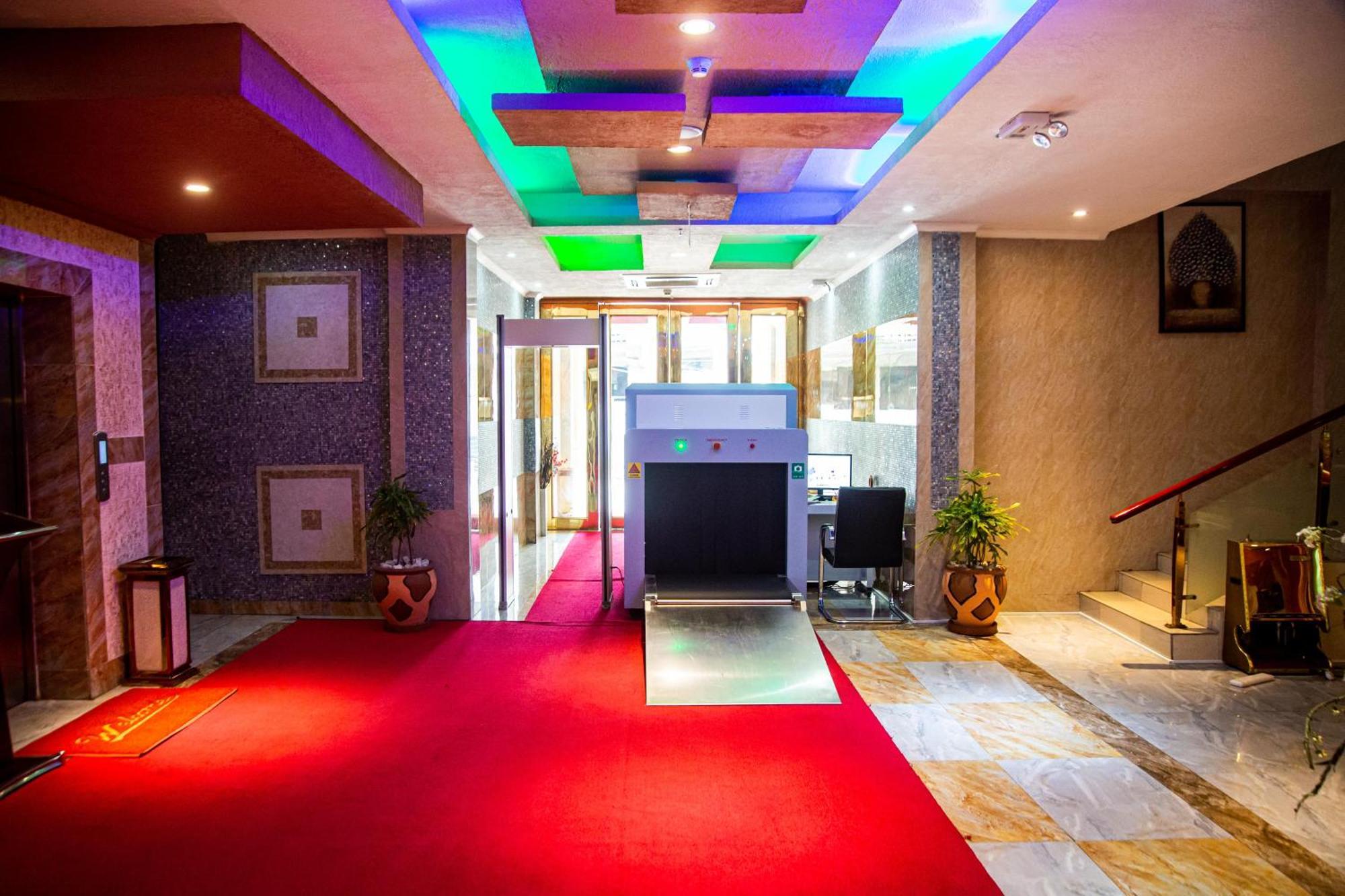 Tiffany Diamond Hotels Ltd - Makunganya Dar-es-Salaam Eksteriør bilde