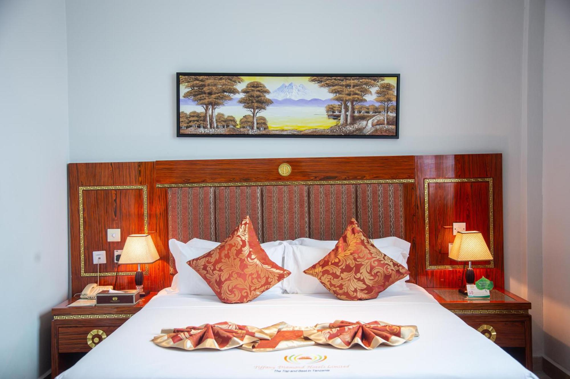 Tiffany Diamond Hotels Ltd - Makunganya Dar-es-Salaam Eksteriør bilde