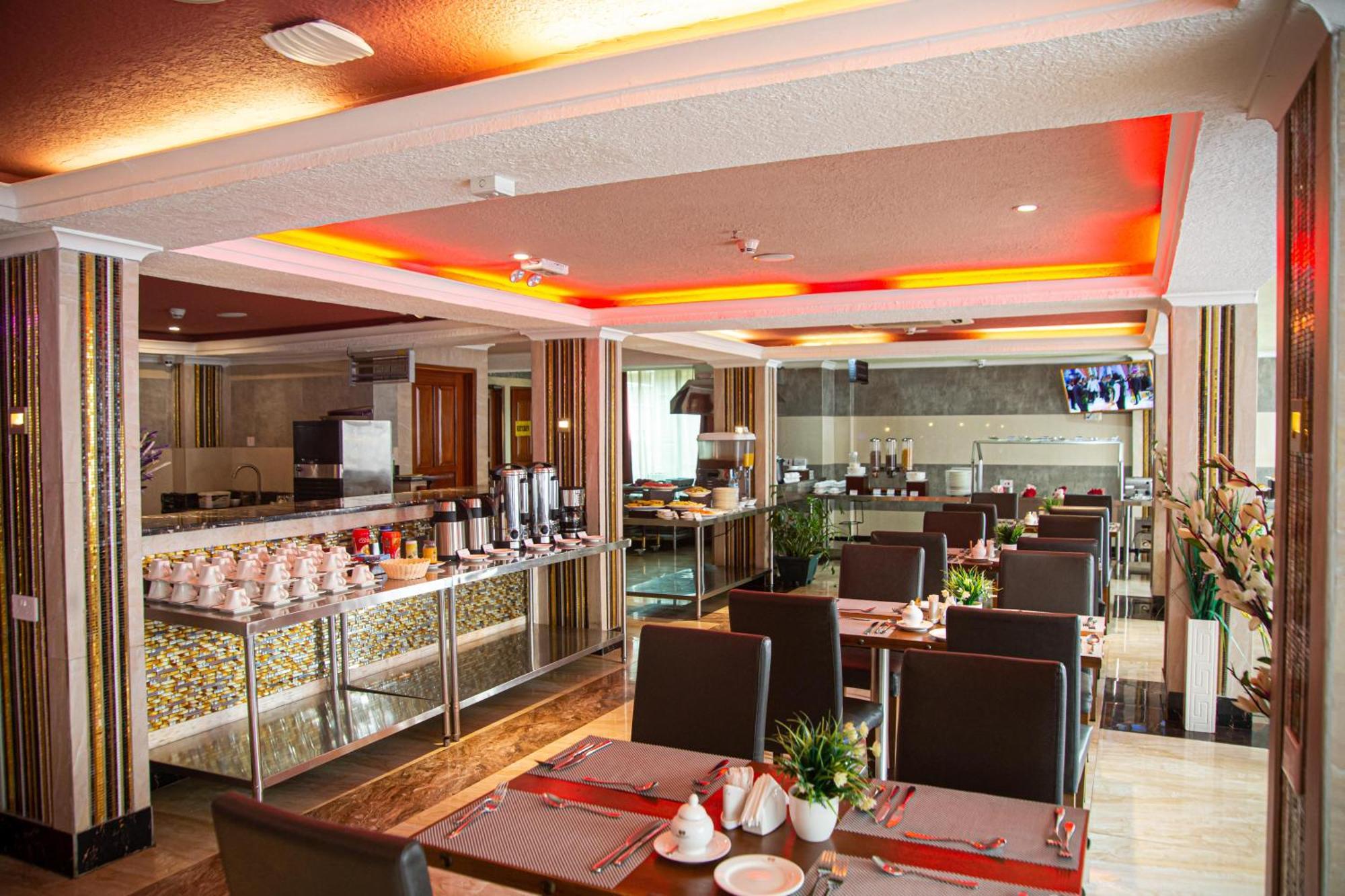 Tiffany Diamond Hotels Ltd - Makunganya Dar-es-Salaam Eksteriør bilde