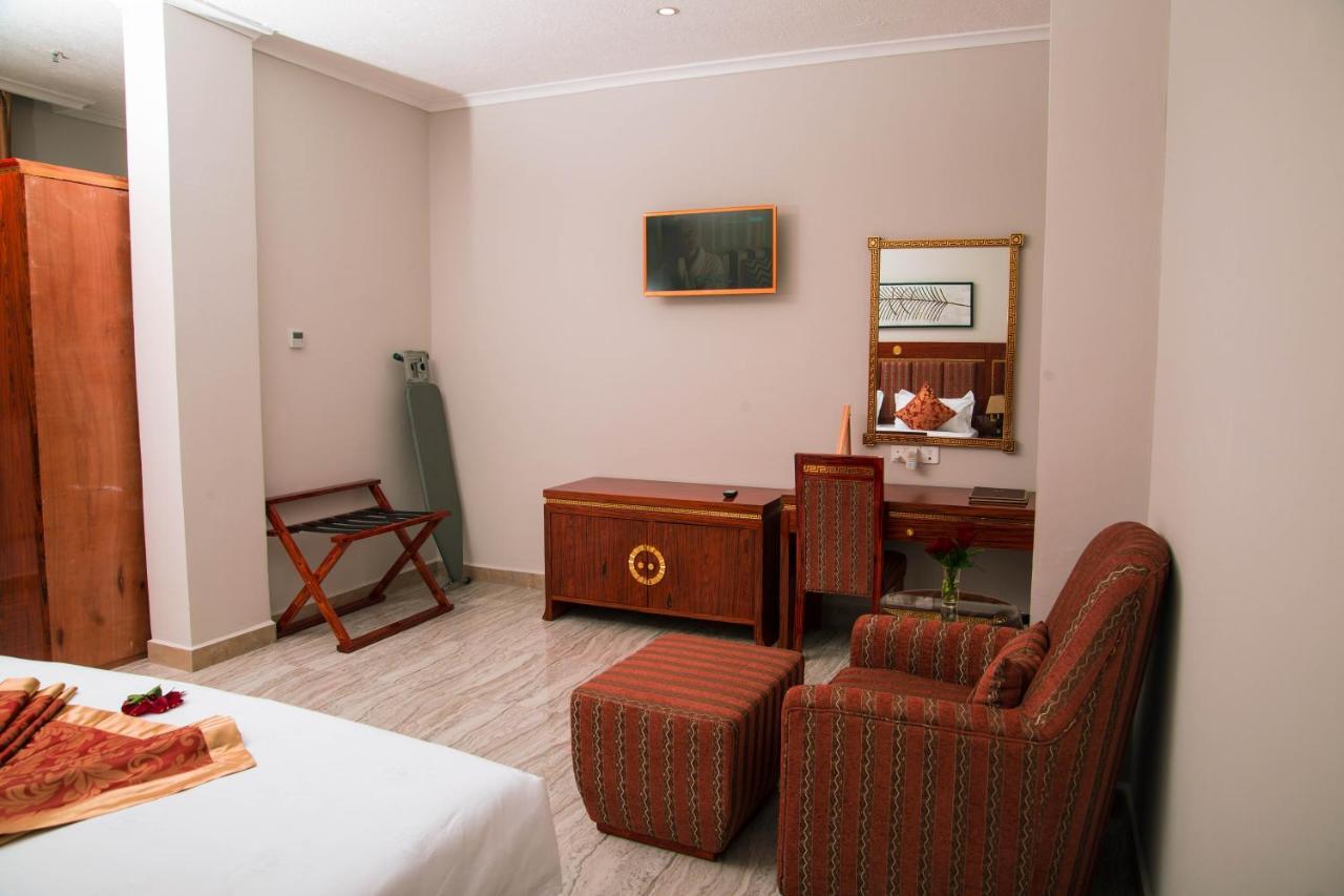 Tiffany Diamond Hotels Ltd - Makunganya Dar-es-Salaam Eksteriør bilde